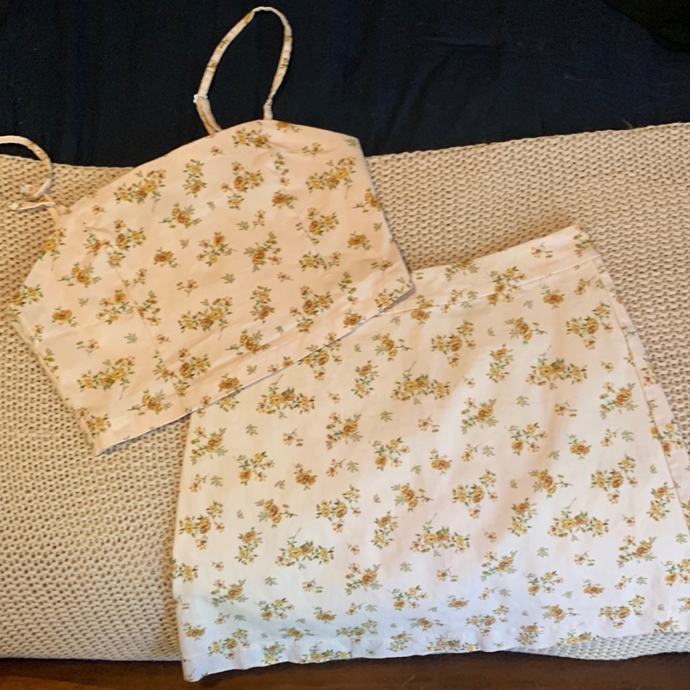 Adorable pink and floral crop top and skirt set!